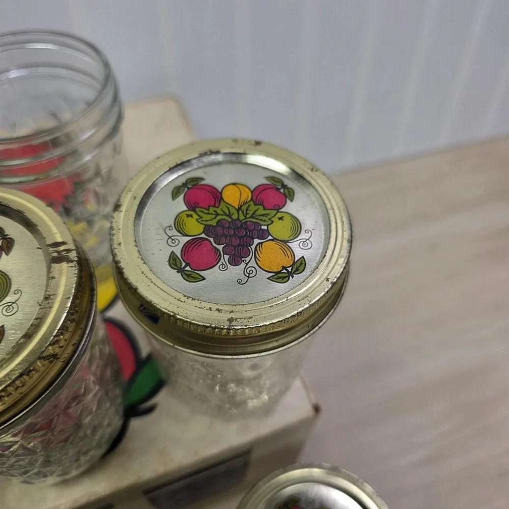 10 Ball Quilted Crystal Jelly Jars Tall w/ Grapes & Fruit Lids 4